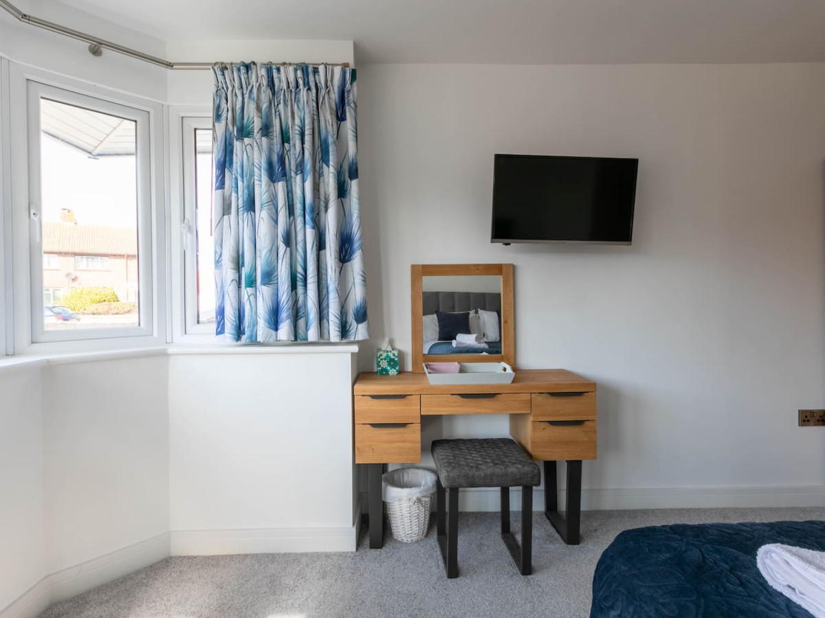 Broadstairs | Family Bungalow | Huge Kitchen | Parking | Quiet Cul-de-Sac in 14 Saint James Avenue - Property image 15 - VivreStays