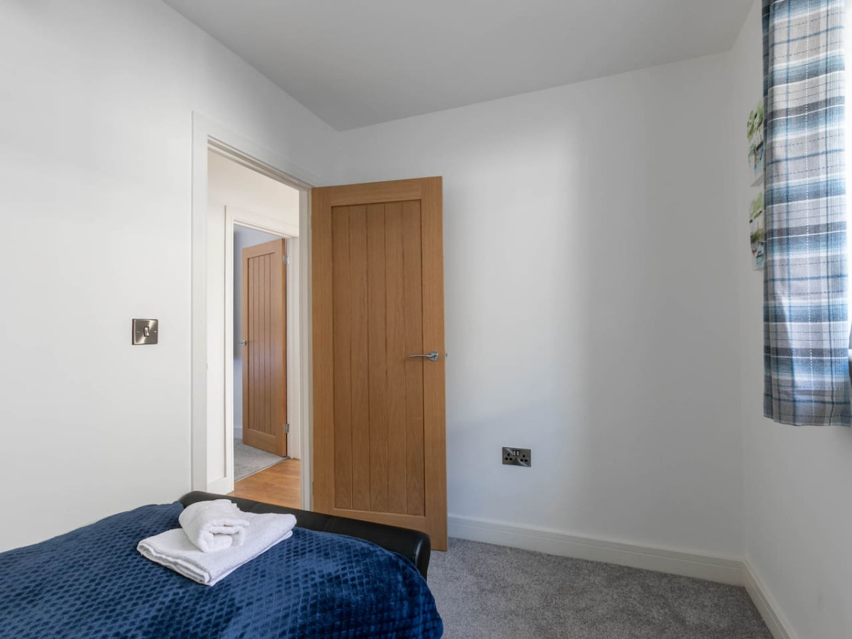 Broadstairs | Family Bungalow | Huge Kitchen | Parking | Quiet Cul-de-Sac in 14 Saint James Avenue - Property image 22 - VivreStays