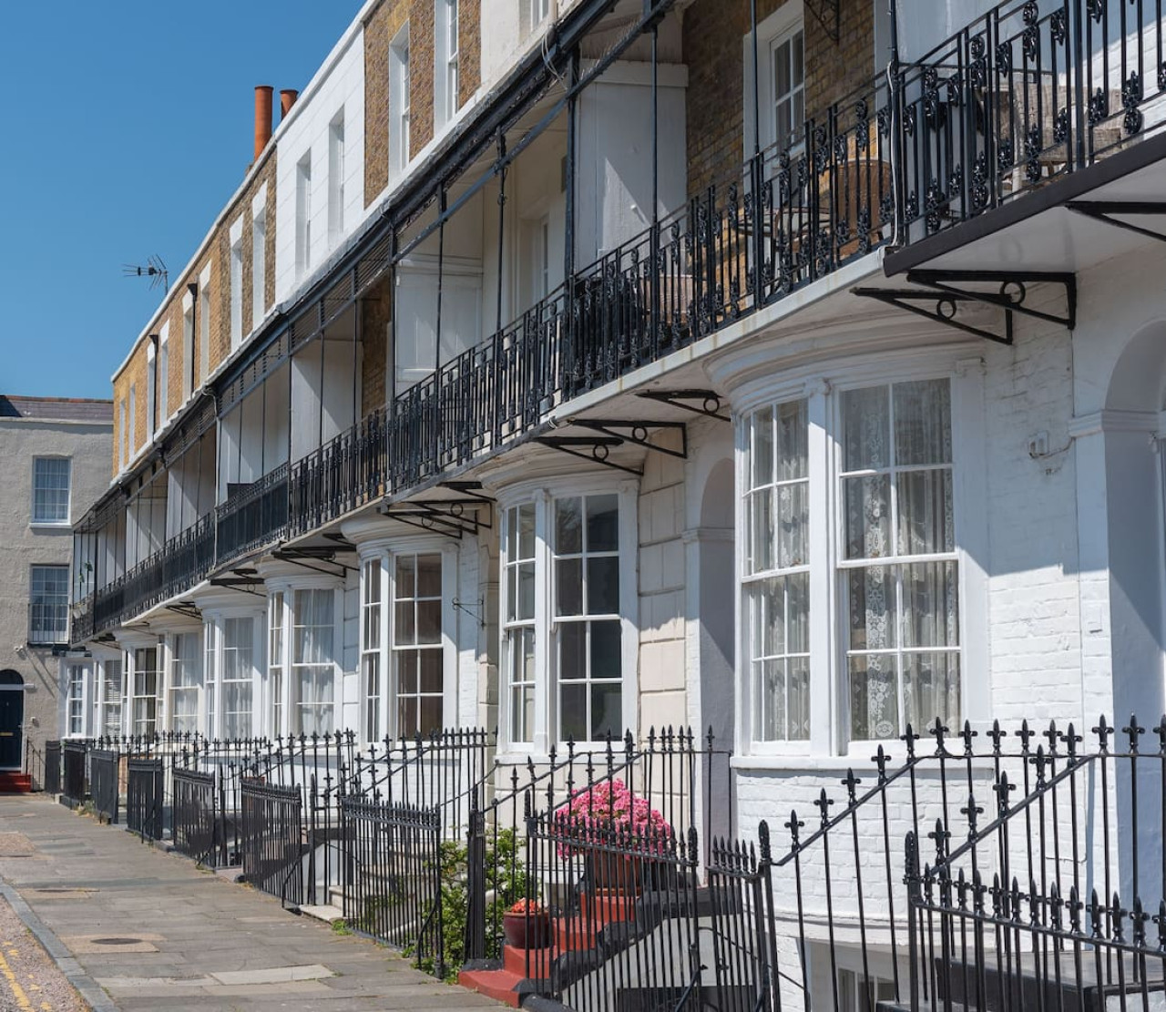 Ramsgate | Elegant Georgian Home | Harbour | Beach in 38 Addington Street - Property image 34 - VivreStays