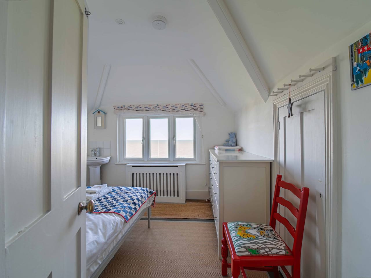 Westgate | Stunning Sea Views, Logburner, Gardens in 4 Carlton Road East Bayside House - Property image 45 - VivreStays