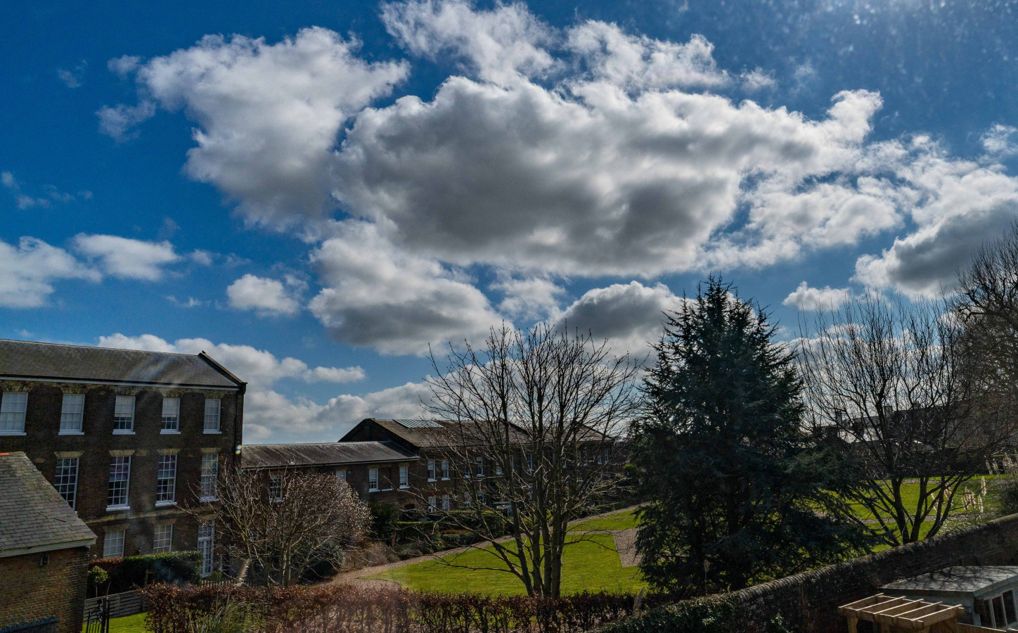 Deal |Stylish Home, Logburner, near Beach & Castle in 73 Gladstone Road - Property image 53 - VivreStays