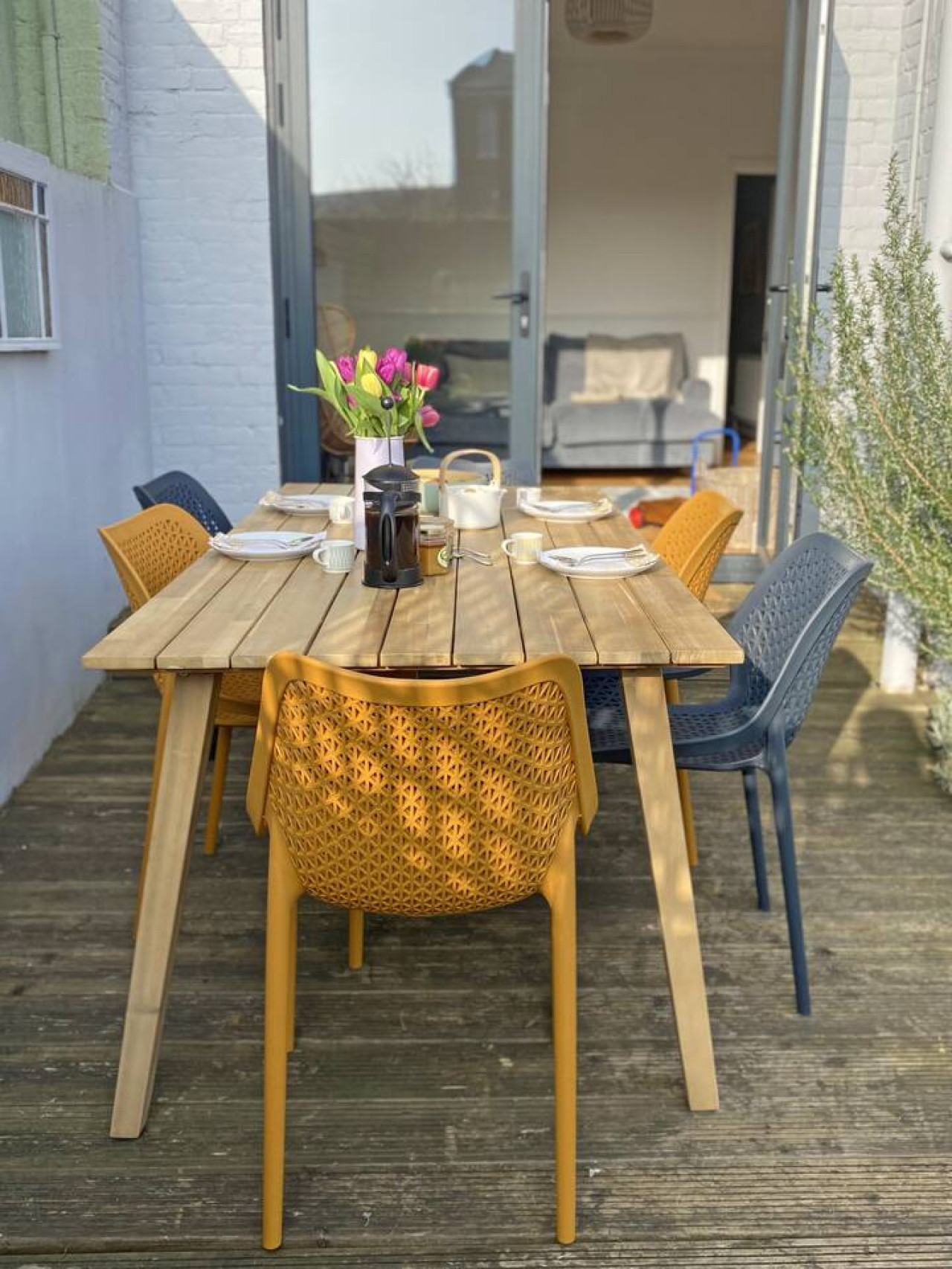Deal |Stylish Home, Logburner, near Beach & Castle in 73 Gladstone Road - Property image 18 - VivreStays