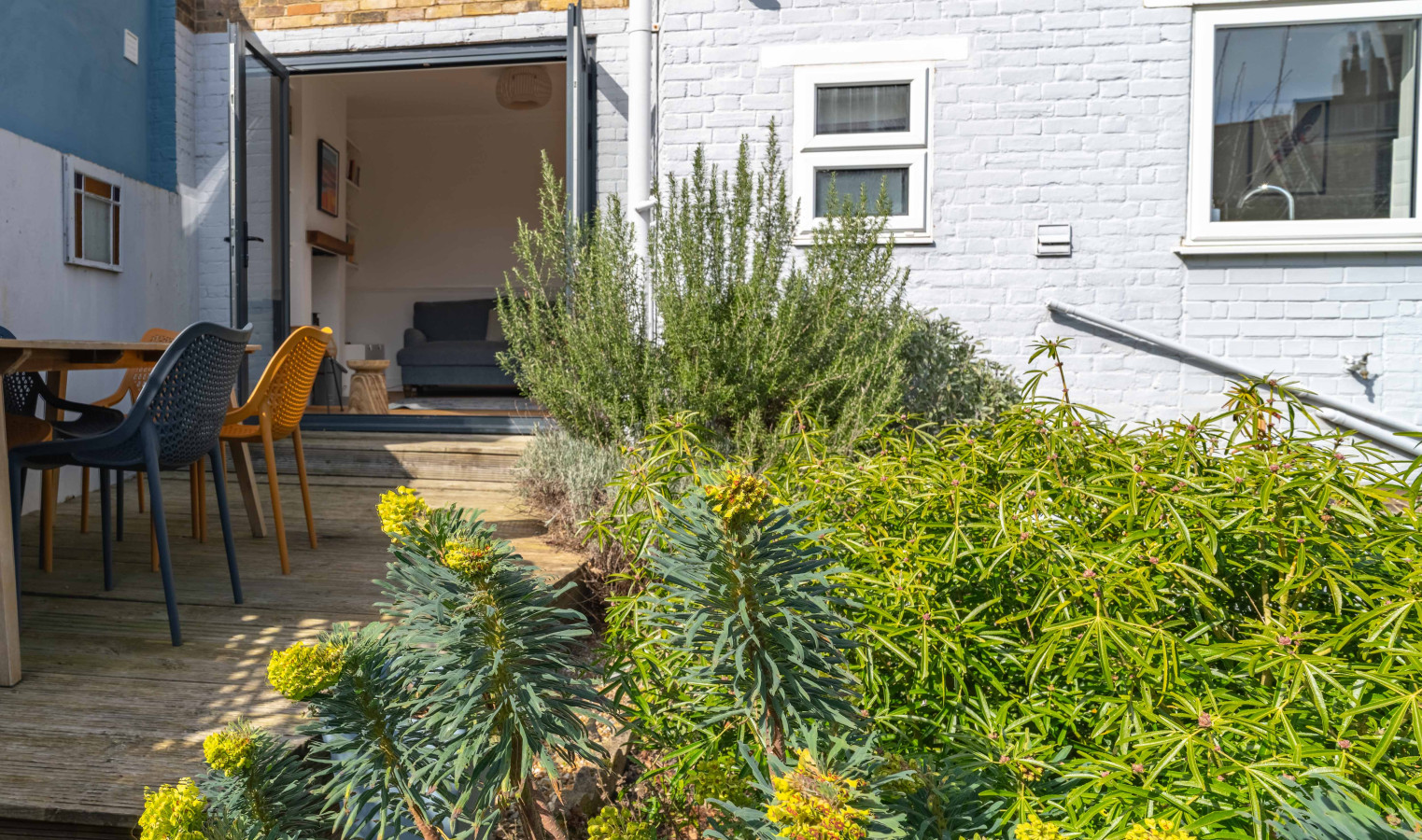 Deal |Stylish Home, Logburner, near Beach & Castle in 73 Gladstone Road - Property image 48 - VivreStays