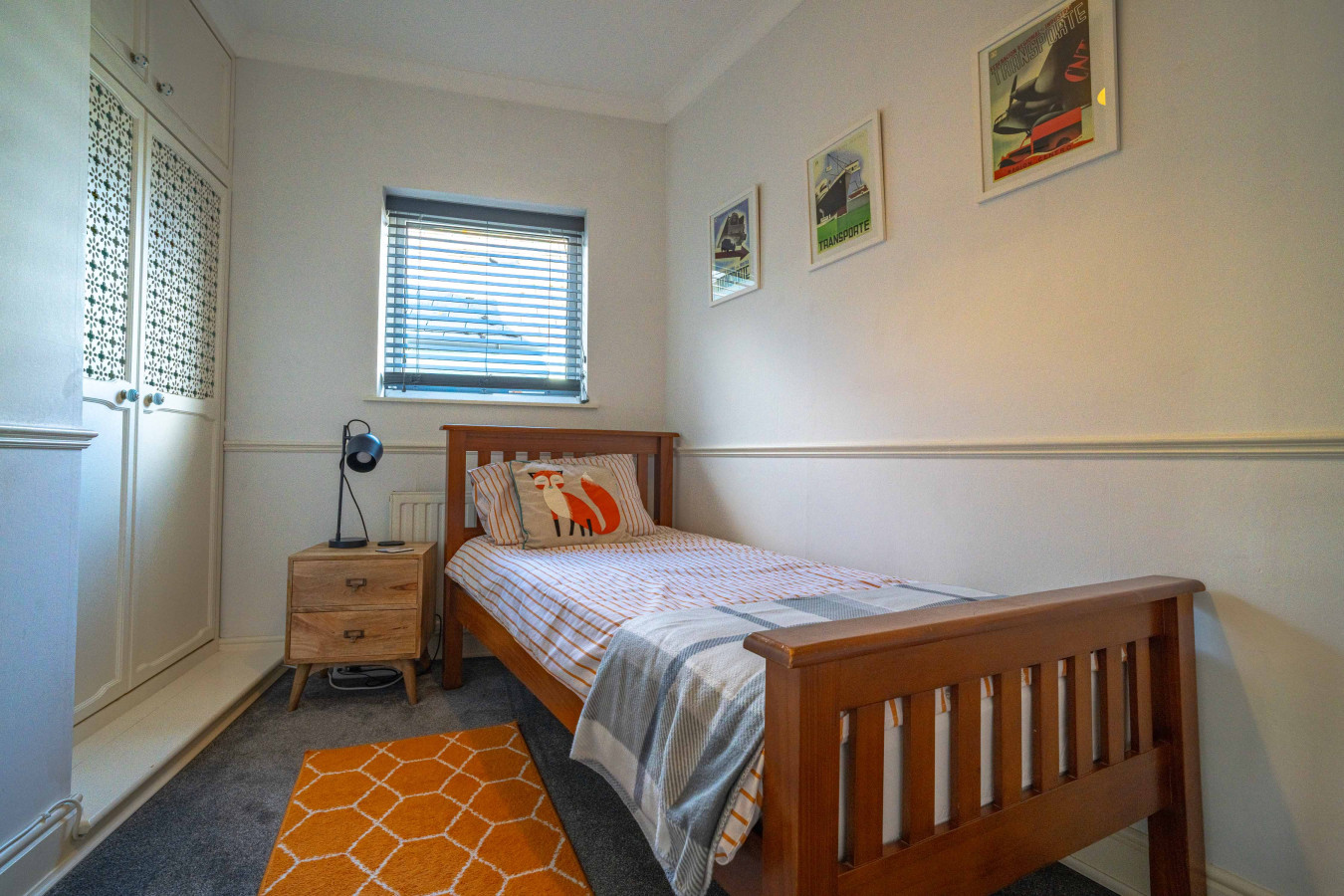 Deal |Stylish Home, Logburner, near Beach & Castle in 73 Gladstone Road - Property image 50 - VivreStays