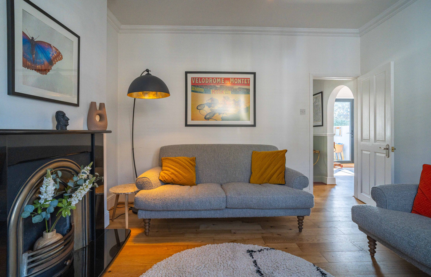 Deal |Stylish Home, Logburner, near Beach & Castle in 73 Gladstone Road - Property image 45 - VivreStays