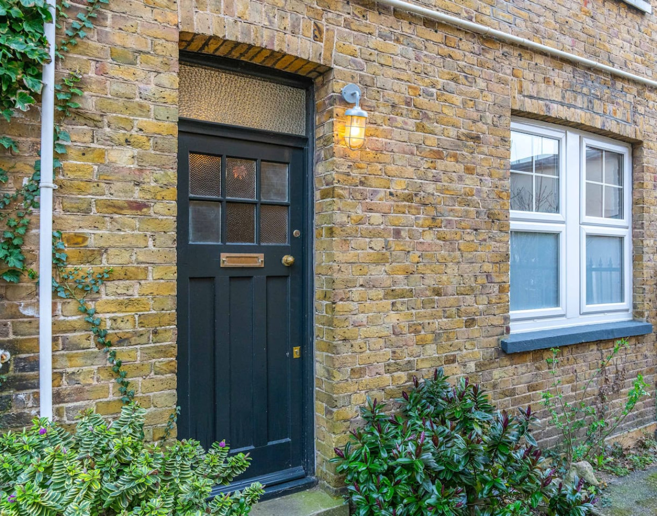 Margate | Heritage Home | Luxurious Beds | Garden in 20 Ethelbert Road - Property image 5 - VivreStays