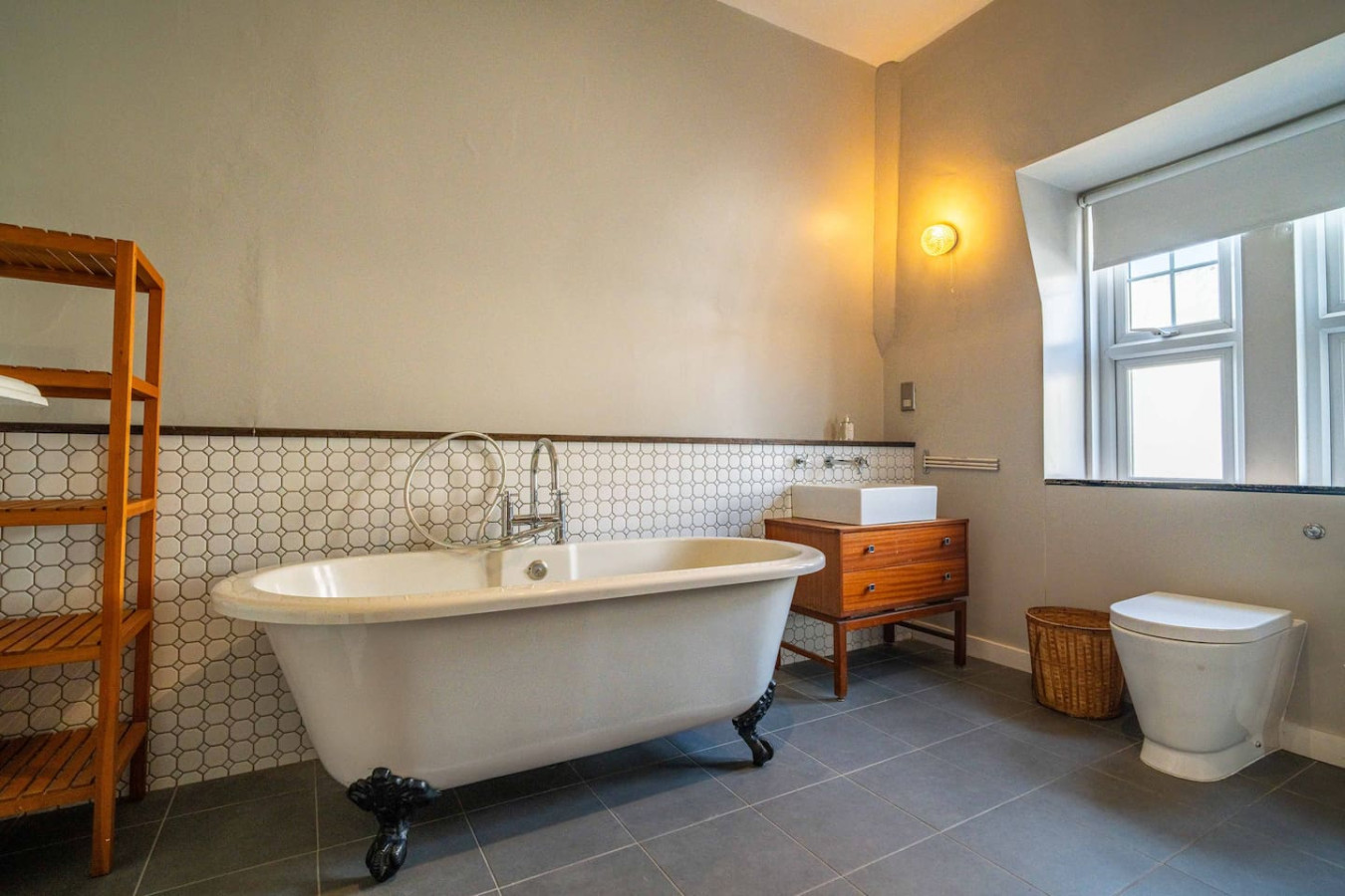Margate | Heritage Home | Luxurious Beds | Garden in 20 Ethelbert Road - Property image 8 - VivreStays