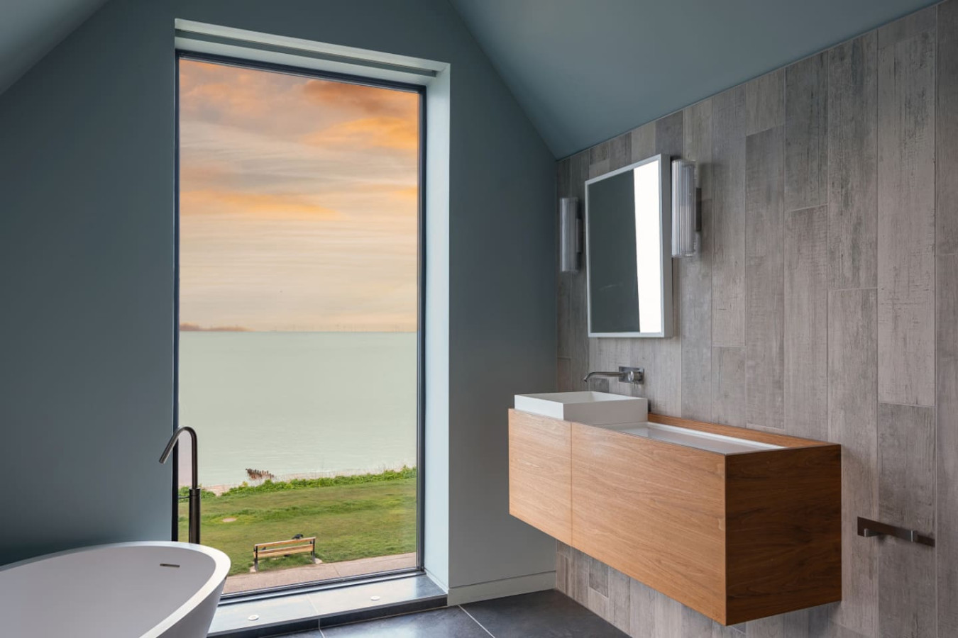 Whitstable | 4 bd | Pool | Games Room | Cinema in 58 Marine Parade - Property image 60 - VivreStays