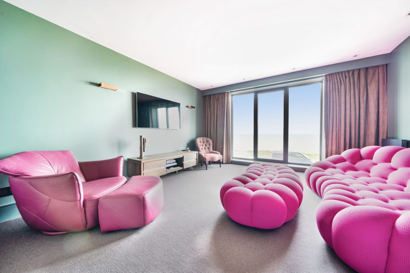 Whitstable | 4 bd | Pool | Games Room | Cinema in 58 Marine Parade - Property image 22 - VivreStays
