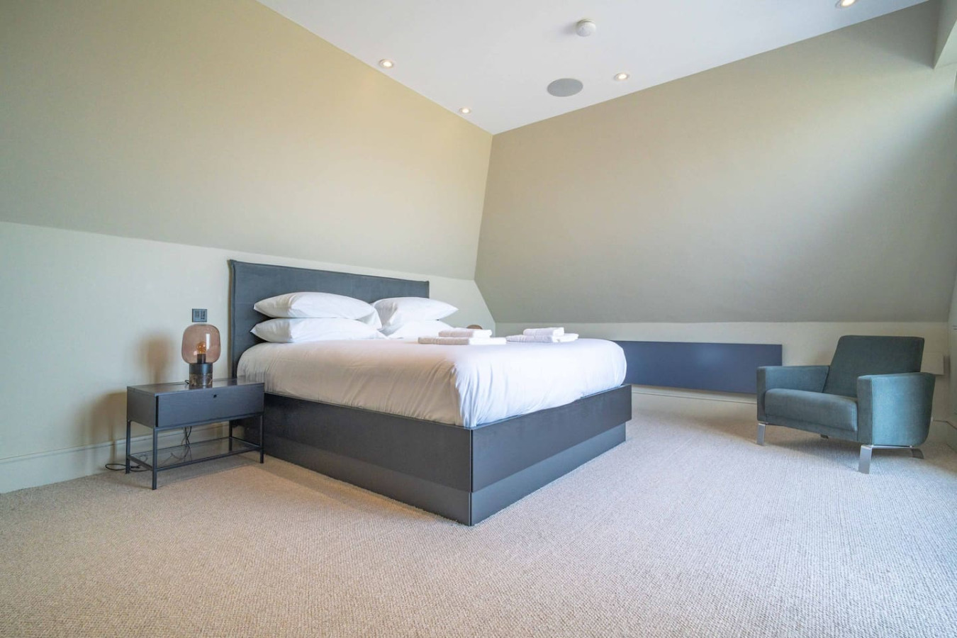 Whitstable | 4 bd | Pool | Games Room | Cinema in 58 Marine Parade - Property image 74 - VivreStays