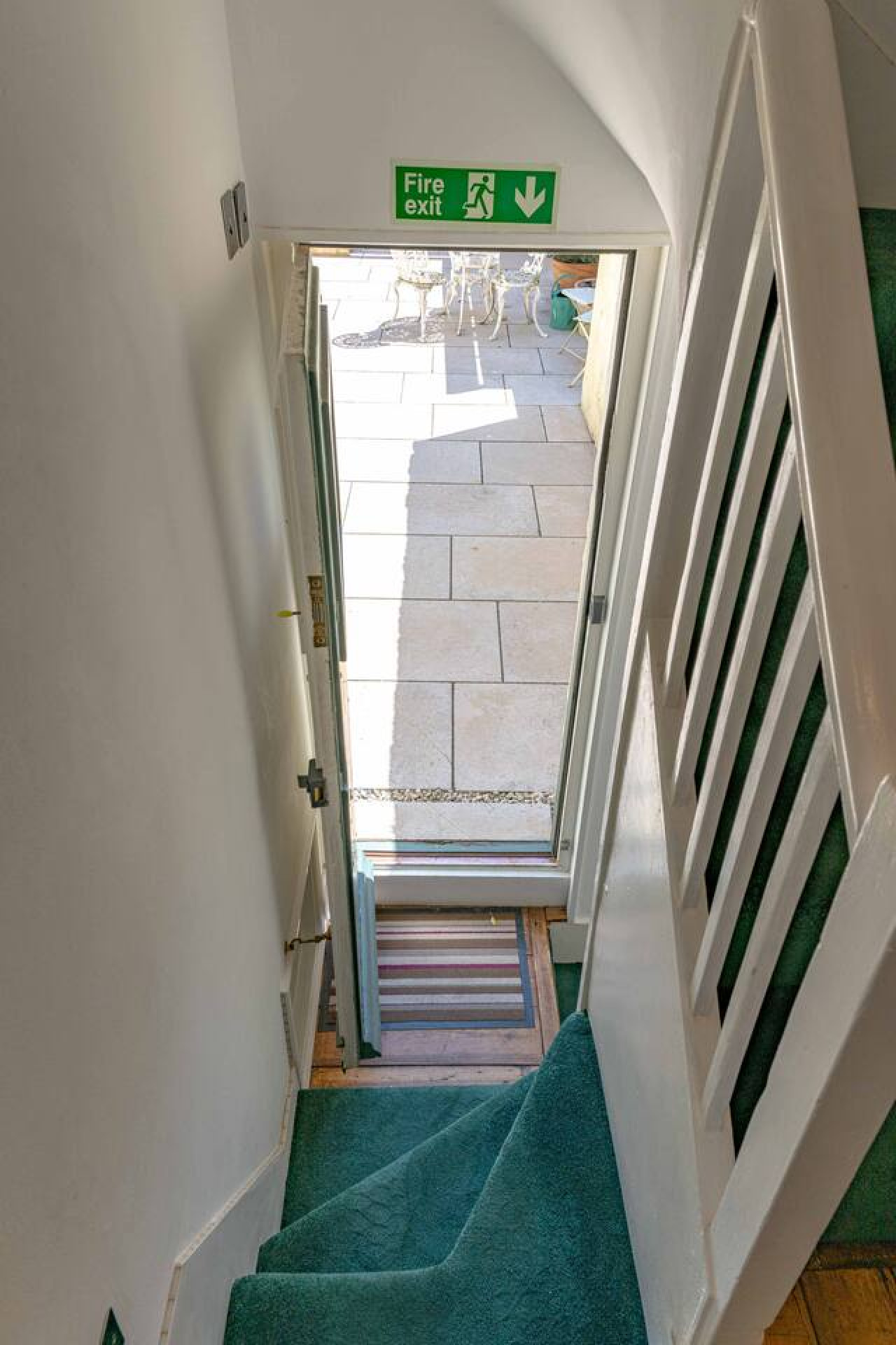 Margate |Stylish House nr Old Town | Beach |Garden |3bedrooms in 24 Dane Hill - Property image 48 - VivreStays