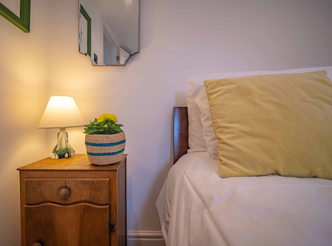 Margate |Stylish House nr Old Town | Beach |Garden |3bedrooms in 24 Dane Hill - Property image 18 - VivreStays