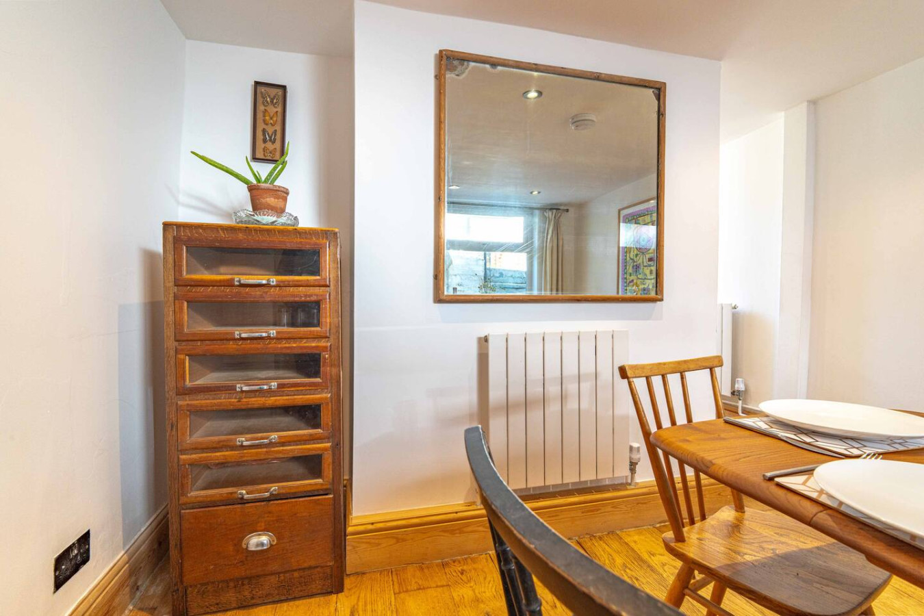 Margate |Stylish House nr Old Town | Beach |Garden |3bedrooms in 24 Dane Hill - Property image 33 - VivreStays