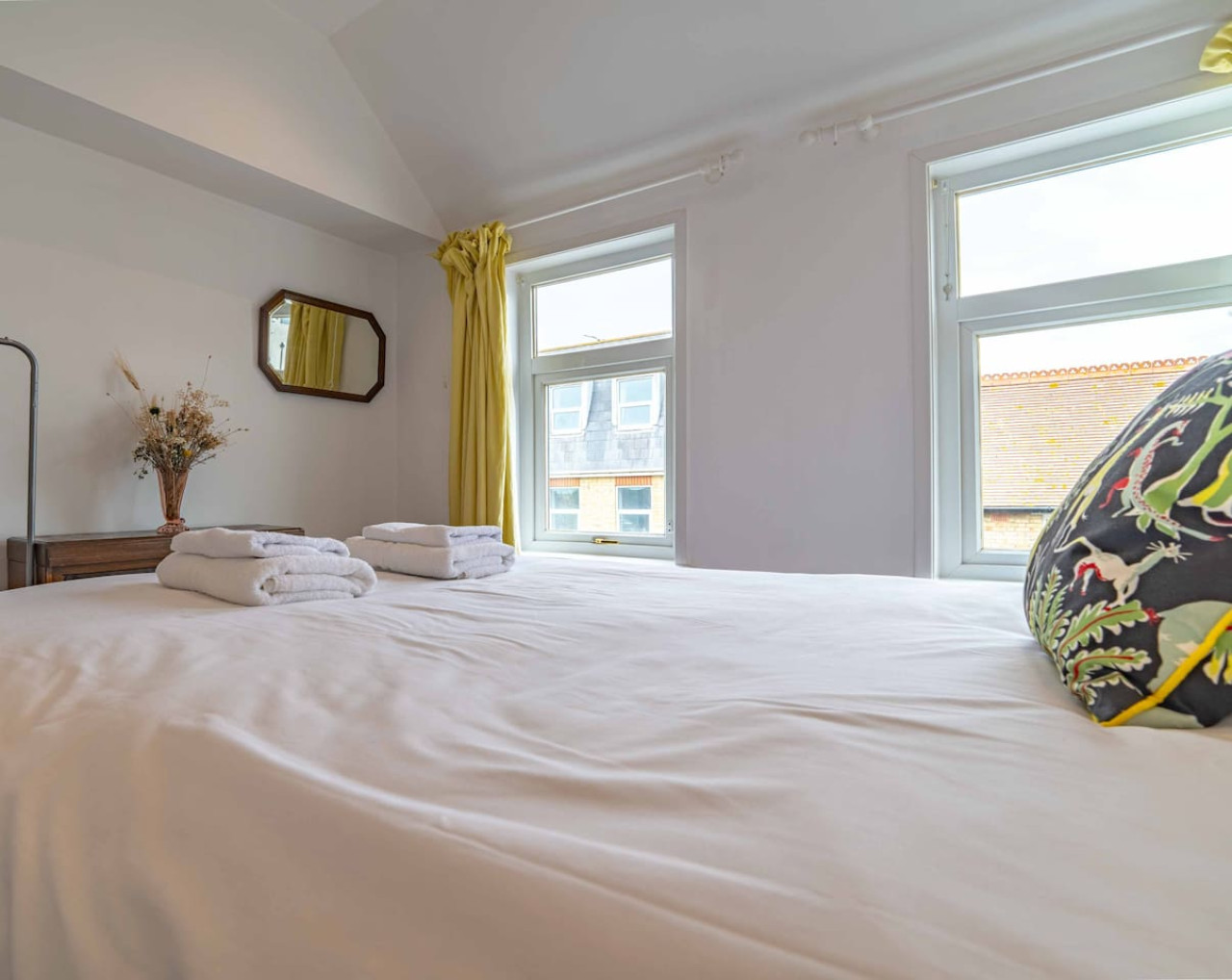 Margate |Stylish House nr Old Town | Beach |Garden |3bedrooms in 24 Dane Hill - Property image 12 - VivreStays