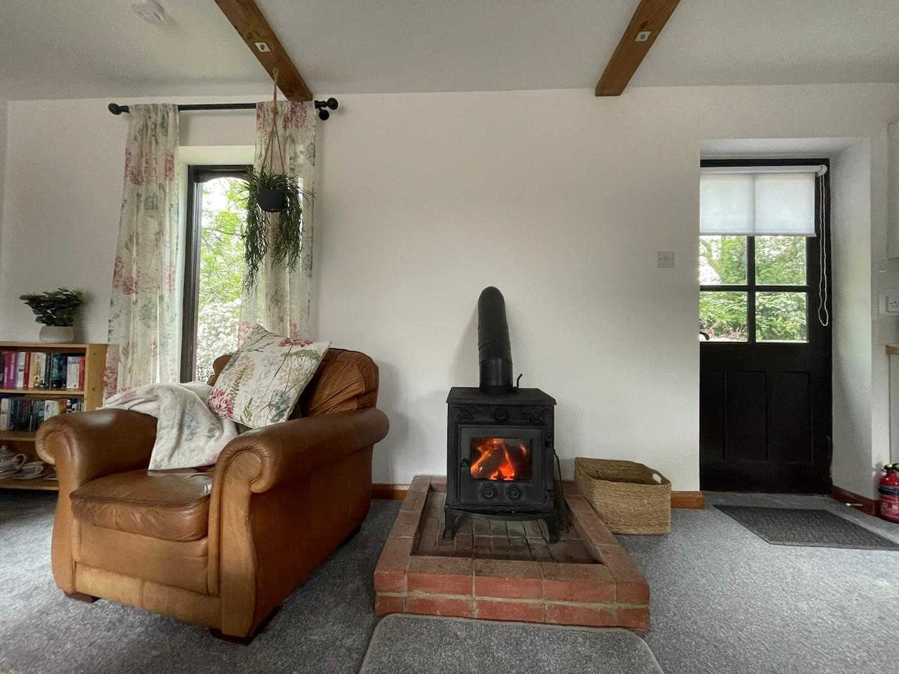 Rural Canterbury | The Dairy | Courthope Farm Cottage | Woodburner Fire in Mill Lane The Dairy - Property image 23 - VivreStays
