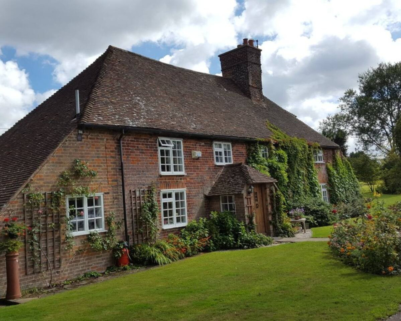 Rural Canterbury | The Dairy | Courthope Farm Cottage | Woodburner Fire in Mill Lane The Dairy - Property image 29 - VivreStays