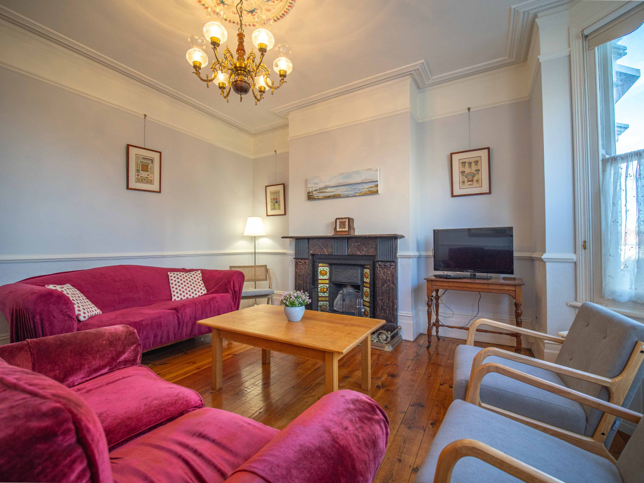 Broadstairs | Spacious Heritage House | 5Beds & 2 Bathrooms | Central Location in 53 Queens Road - Property image 41 - VivreStays