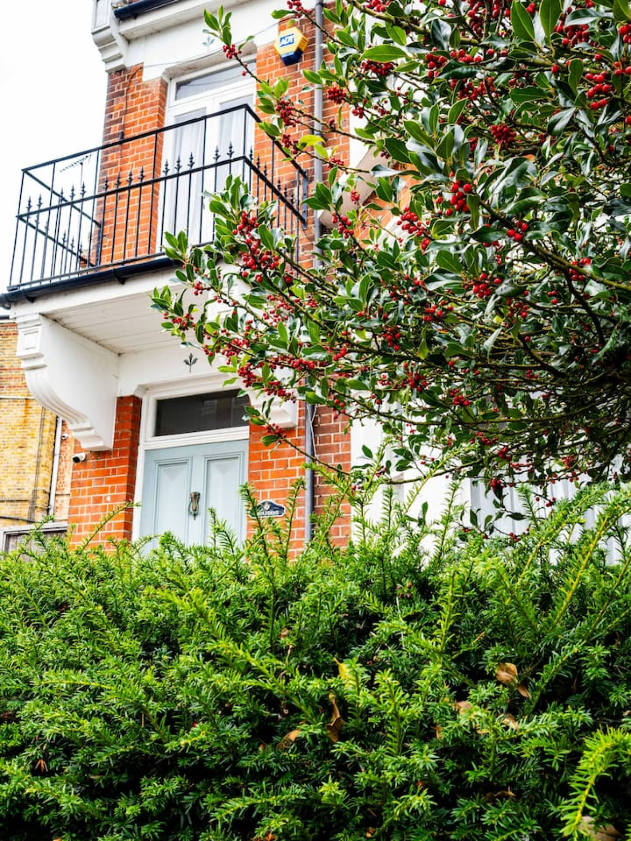 Broadstairs | Spacious Heritage House | 5Beds & 2 Bathrooms | Central Location in 53 Queens Road - Property image 24 - VivreStays