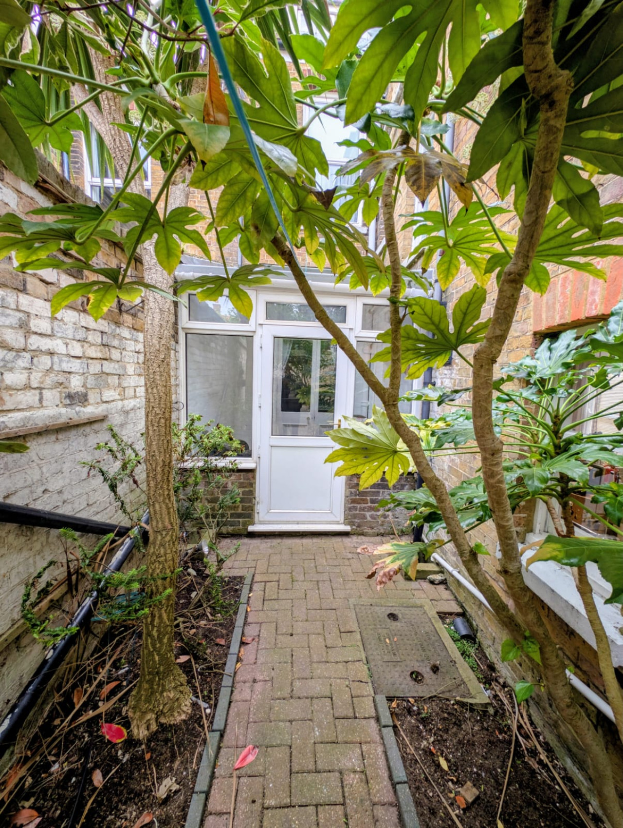 Broadstairs | Spacious Heritage House | 5Beds & 2 Bathrooms | Central Location in 53 Queens Road - Property image 43 - VivreStays