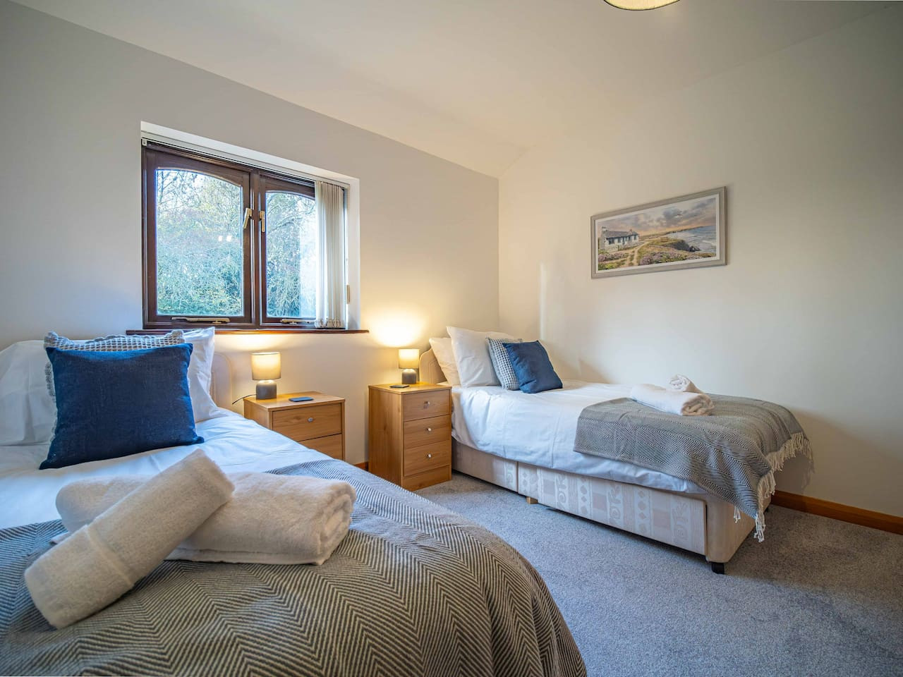 Rural Canterbury | Sheep Shed | Barn Conversion on a Farm | sleeps 4 in The Sheep Shed, Mill Lane, Courthope Farm - Property image 9 - VivreStays