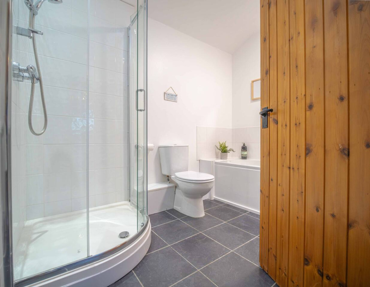 Rural Canterbury | Sheep Shed | Barn Conversion on a Farm | sleeps 4 in The Sheep Shed, Mill Lane, Courthope Farm - Property image 14 - VivreStays