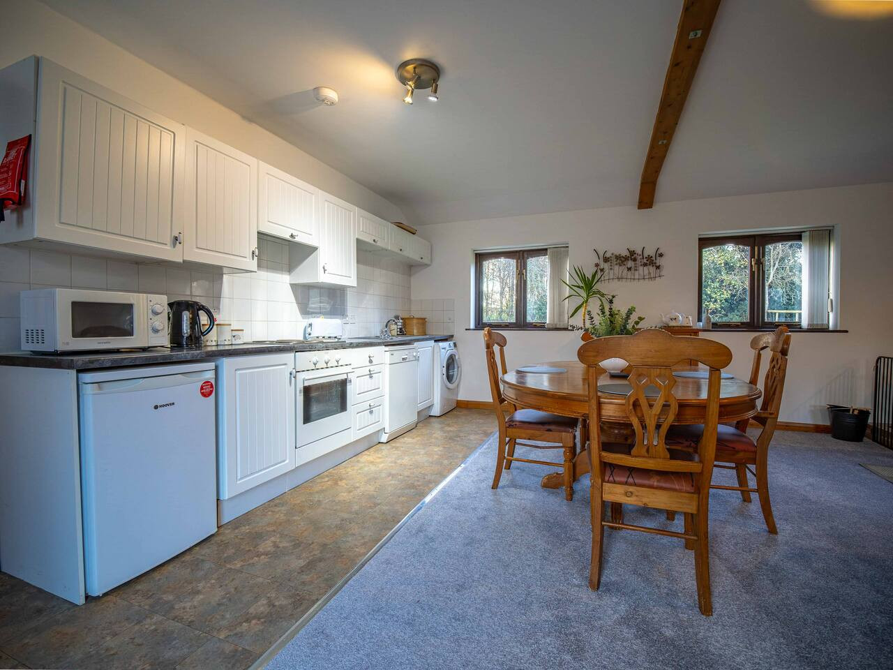 Rural Canterbury | Sheep Shed | Barn Conversion on a Farm | sleeps 4 in The Sheep Shed, Mill Lane, Courthope Farm - Property image 6 - VivreStays