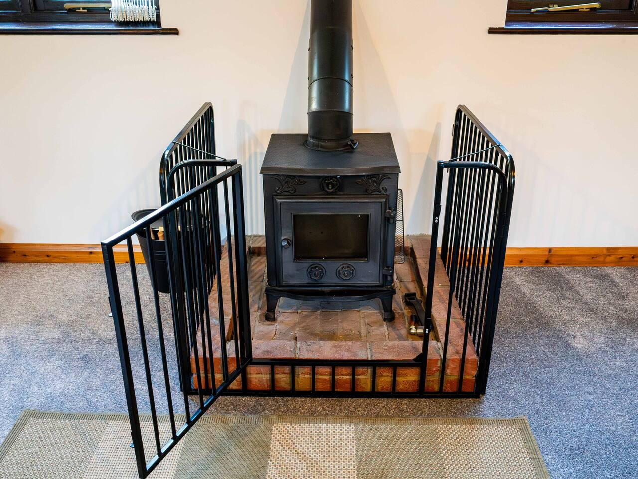 Rural Canterbury | Sheep Shed | Barn Conversion on a Farm | sleeps 4 in The Sheep Shed, Mill Lane, Courthope Farm - Property image 34 - VivreStays