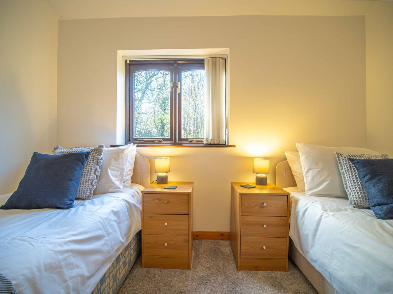 Rural Canterbury | Sheep Shed | Barn Conversion on a Farm | sleeps 4 in The Sheep Shed, Mill Lane, Courthope Farm - Property image 12 - VivreStays