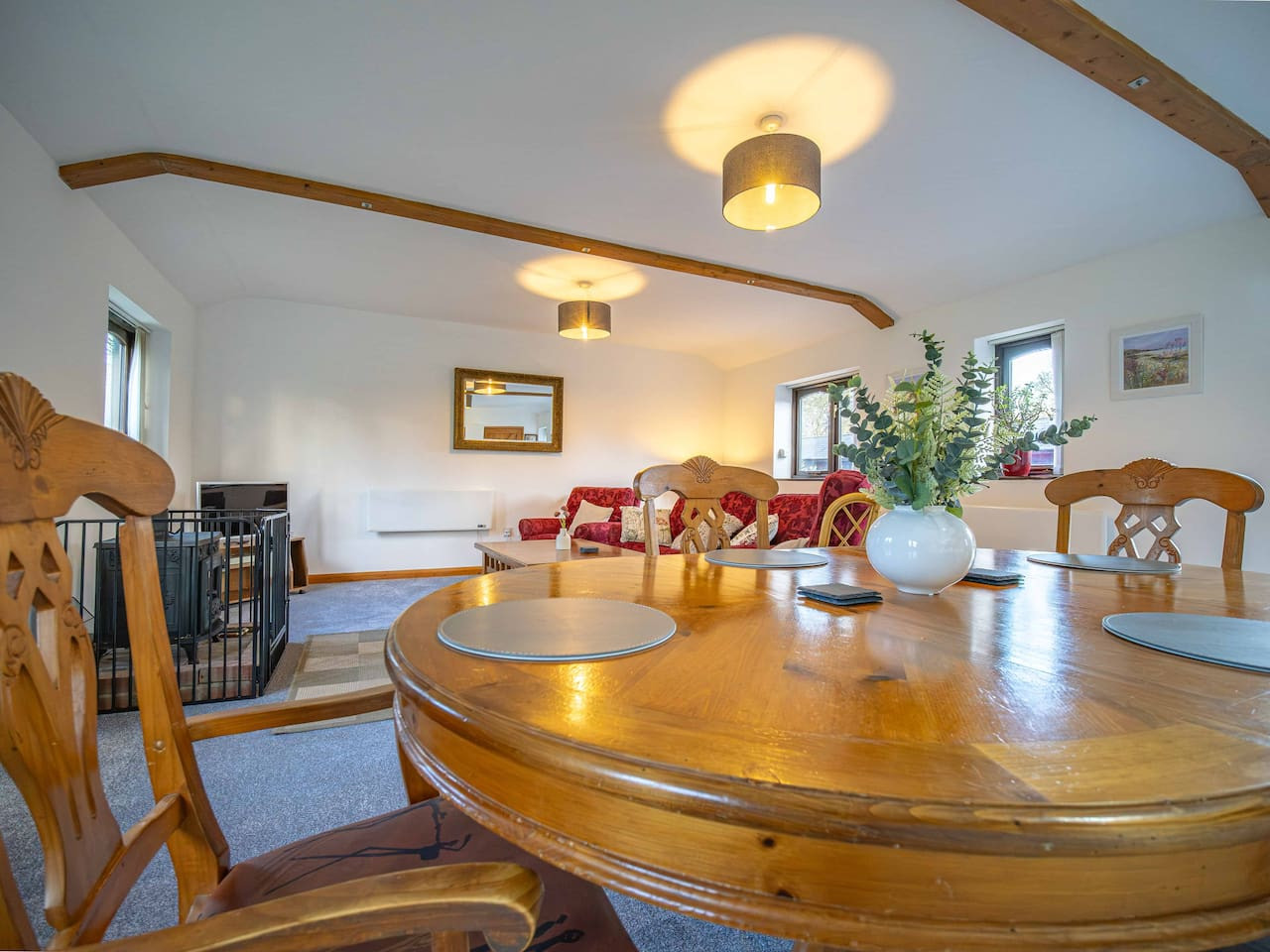 Rural Canterbury | Sheep Shed | Barn Conversion on a Farm | sleeps 4 in The Sheep Shed, Mill Lane, Courthope Farm - Property image 23 - VivreStays
