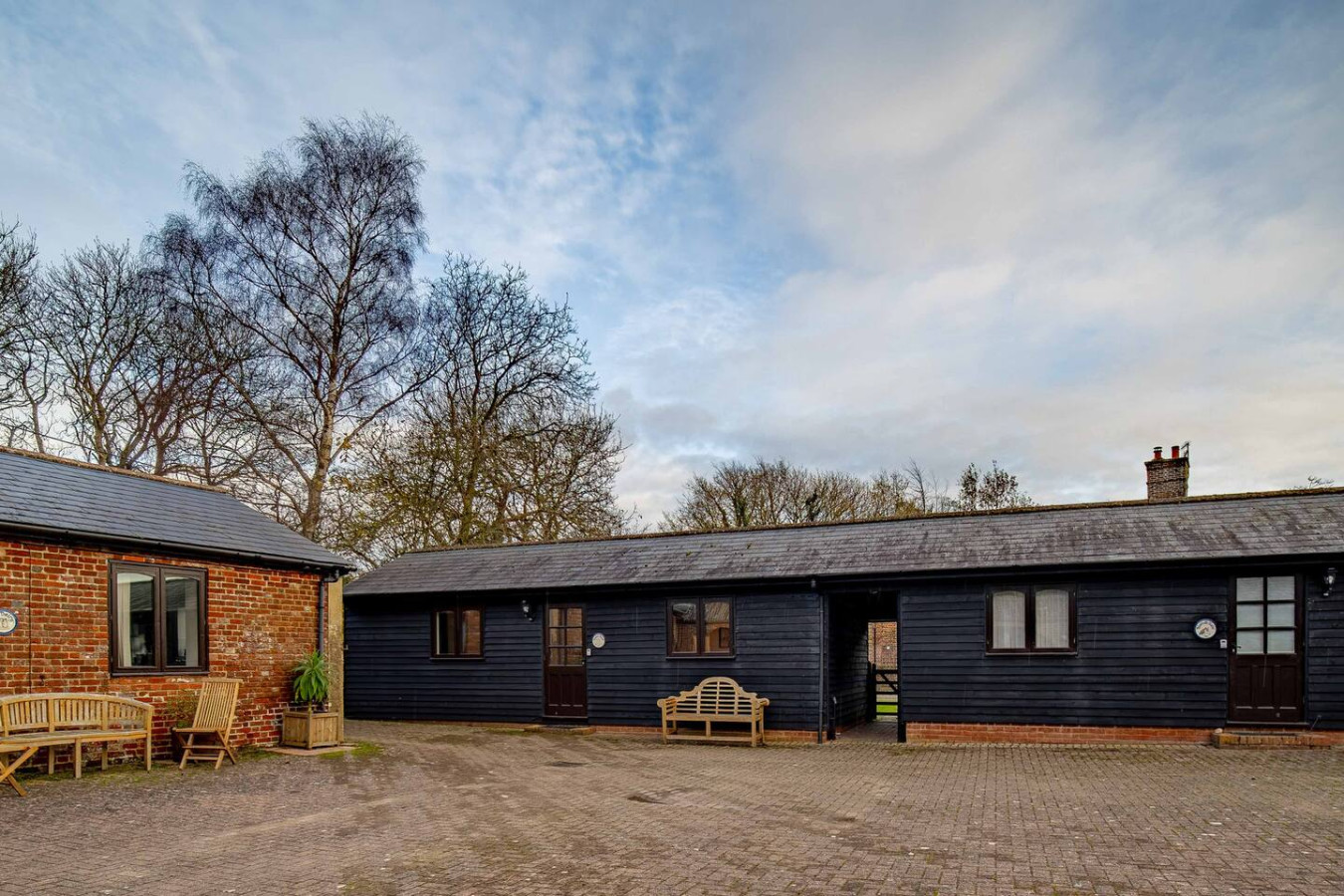 Rural Canterbury |Goose Shed | Courthope Farm Cottage | Cosy Electric Fire in The Goose Shed, Courthope Farm, Mill Lane The Goose Shed - Property image 8 - VivreStays