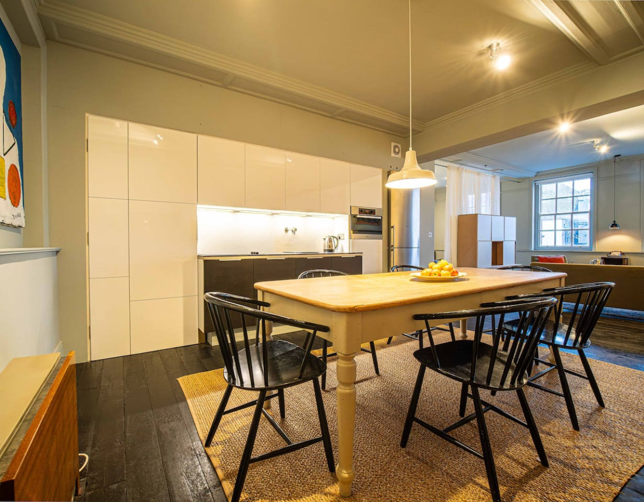 Whitstable |Lilli's Danish Hideaway in Heart of Town | Stylish Interior Decor in 1, 56a High Street - Property image 2 - VivreStays