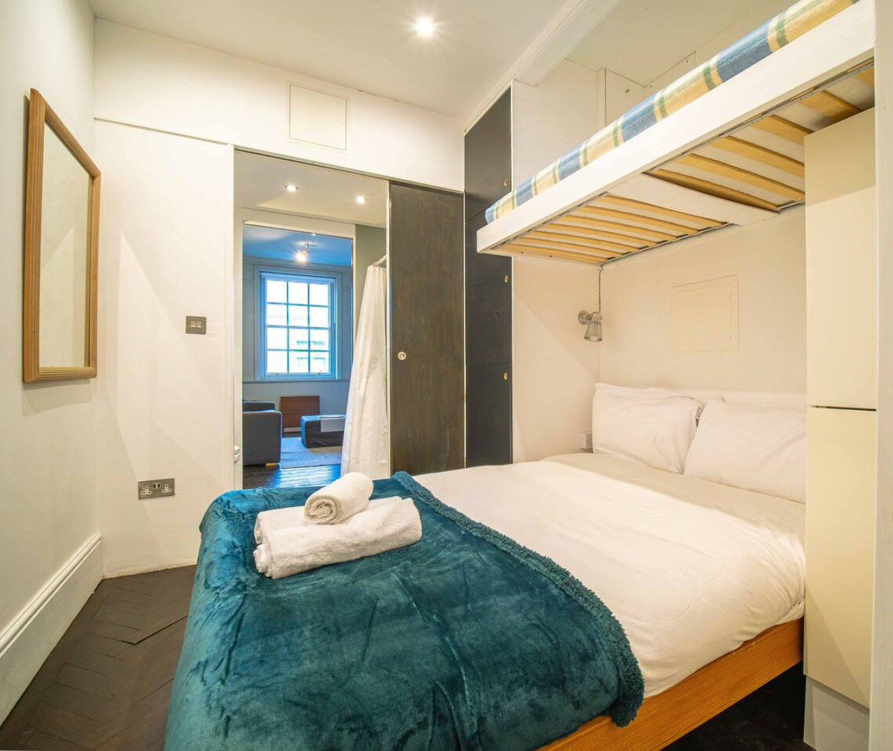 Whitstable |Lilli's Danish Hideaway in Heart of Town | Stylish Interior Decor in 1, 56a High Street - Property image 11 - VivreStays