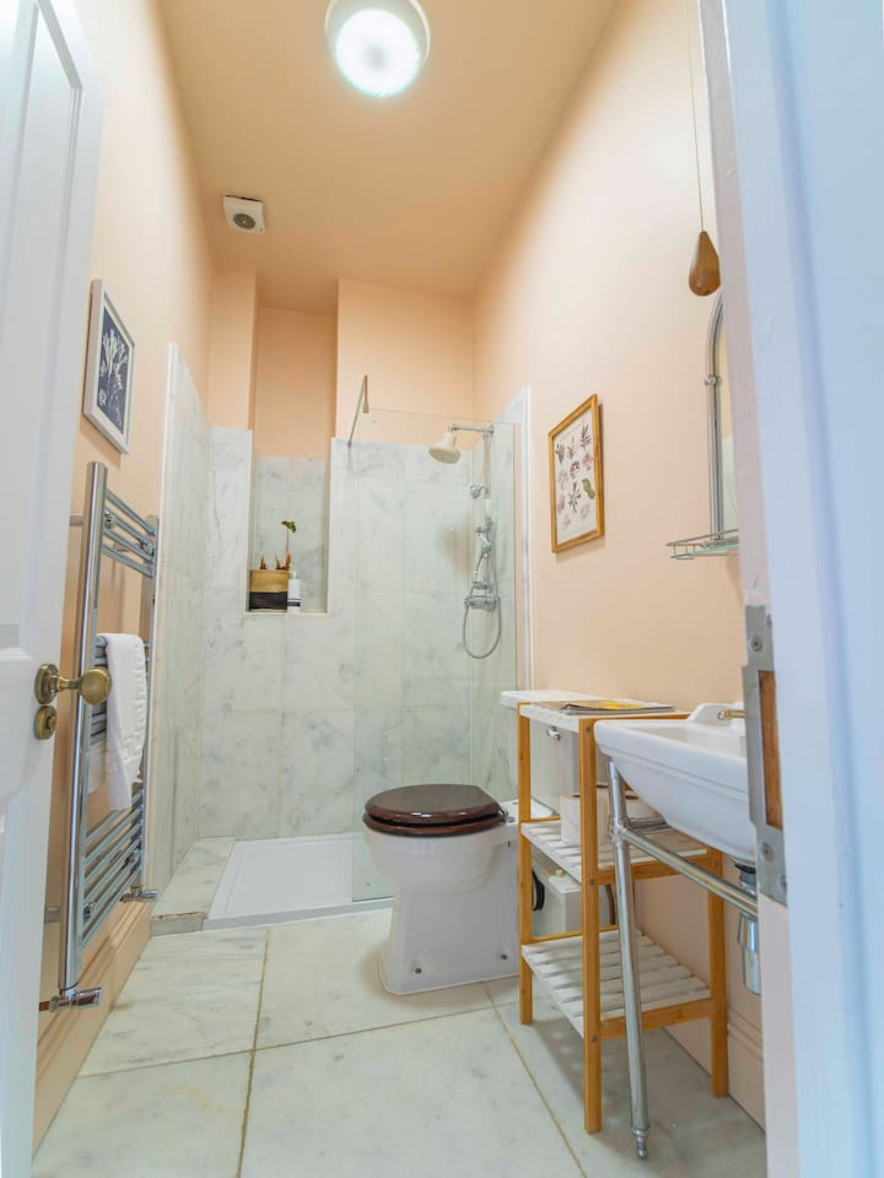 Boutique 2 bed, walk to beach, 15 mins to Old Town in 3, 14 Dalby Square - Property image 44 - VivreStays