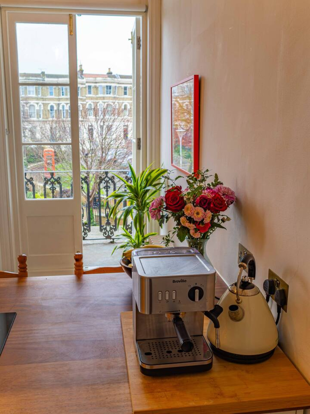 Boutique 2 bed, walk to beach, 15 mins to Old Town in 3, 14 Dalby Square - Property image 26 - VivreStays