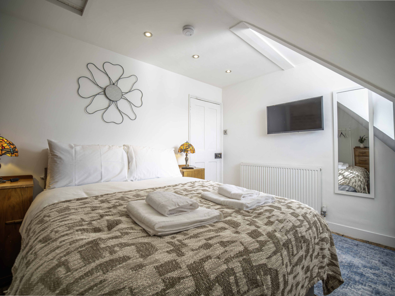 Broadstairs | Betsy Cottage | 17th-Century Flint Cottage by Viking Bay in 14 Nelson Place - Property image 31 - VivreStays