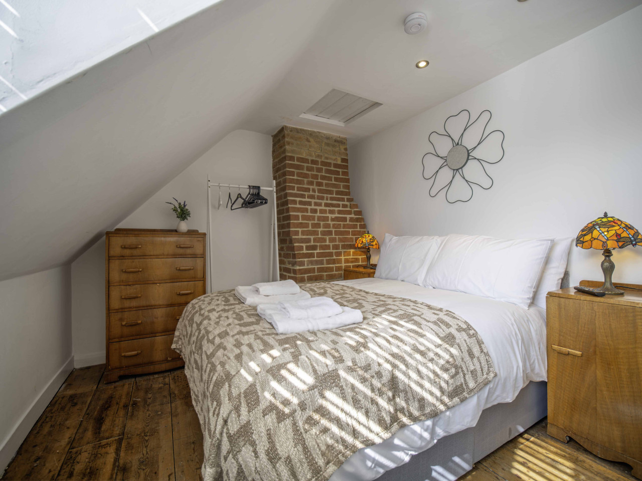 Broadstairs | Betsy Cottage | 17th-Century Flint Cottage by Viking Bay in 14 Nelson Place - Property image 20 - VivreStays