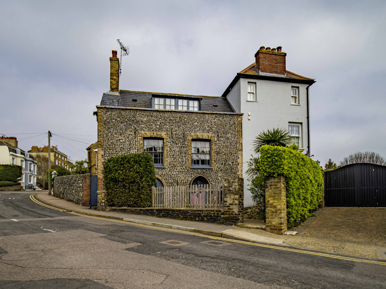 Broadstairs | Betsy Cottage | 17th-Century Flint Cottage by Viking Bay in 14 Nelson Place - Property image 61 - VivreStays
