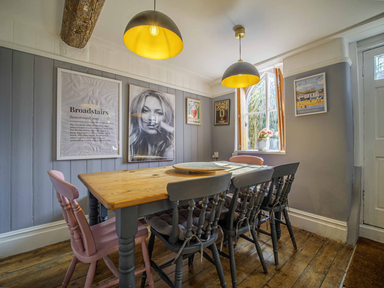 Broadstairs | Betsy Cottage | 17th-Century Flint Cottage by Viking Bay in 14 Nelson Place - Property image 29 - VivreStays