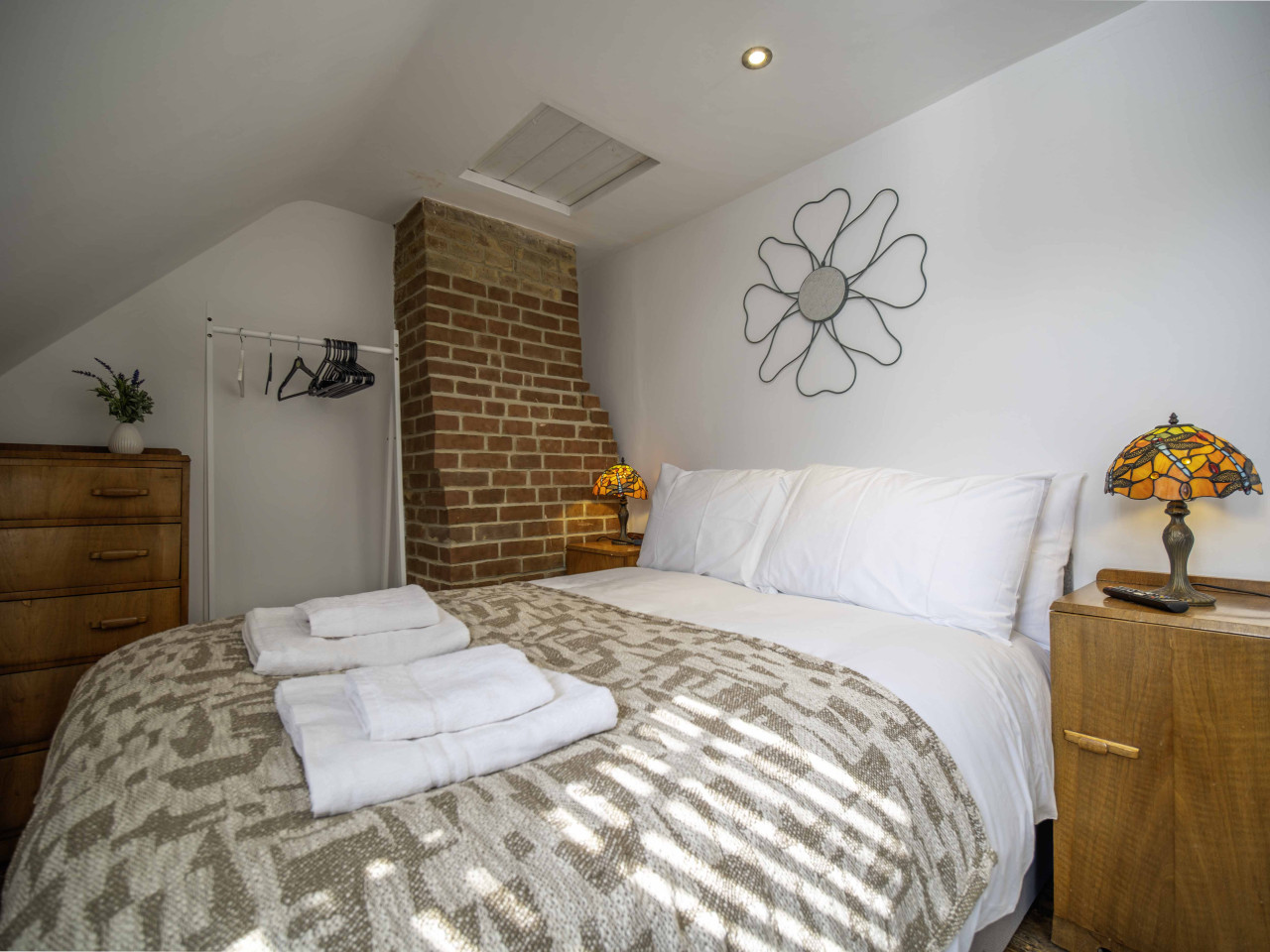 Broadstairs | Betsy Cottage | 17th-Century Flint Cottage by Viking Bay in 14 Nelson Place - Property image 21 - VivreStays