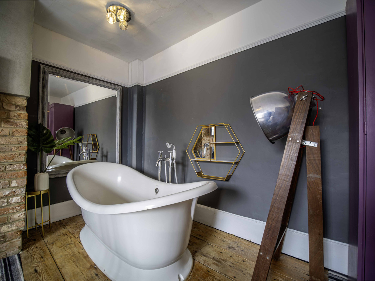 Broadstairs | Betsy Cottage | 17th-Century Flint Cottage by Viking Bay in 14 Nelson Place - Property image 28 - VivreStays