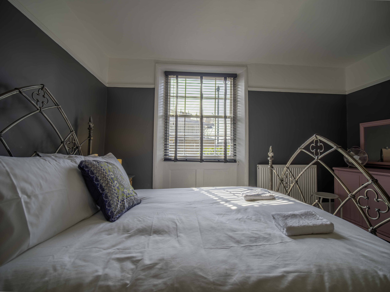 Broadstairs | Betsy Cottage | 17th-Century Flint Cottage by Viking Bay in 14 Nelson Place - Property image 2 - VivreStays
