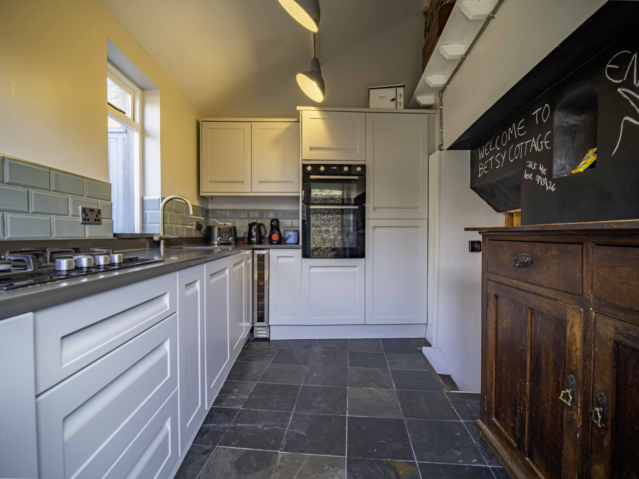 Broadstairs | Betsy Cottage | 17th-Century Flint Cottage by Viking Bay in 14 Nelson Place - Property image 48 - VivreStays