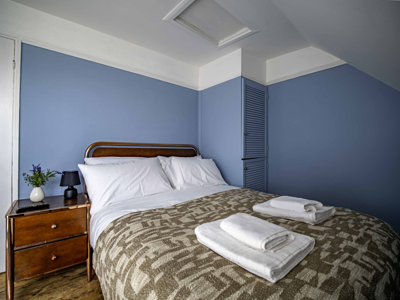 Broadstairs | Betsy Cottage | 17th-Century Flint Cottage by Viking Bay in 14 Nelson Place - Property image 6 - VivreStays