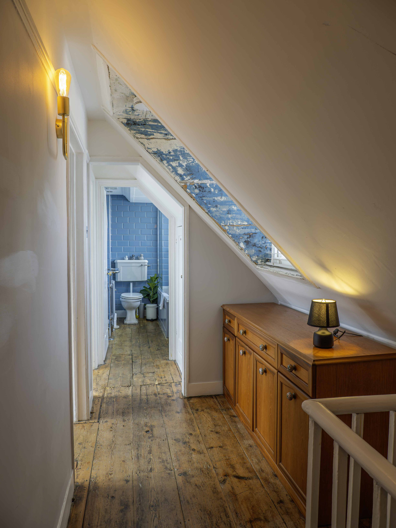 Broadstairs | Betsy Cottage | 17th-Century Flint Cottage by Viking Bay in 14 Nelson Place - Property image 39 - VivreStays