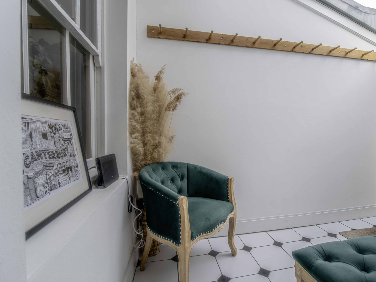 Canterbury | Riverside Cottage |Parking in 1 GreyFriars Cottages, Stour Street - Property image 20 - VivreStays