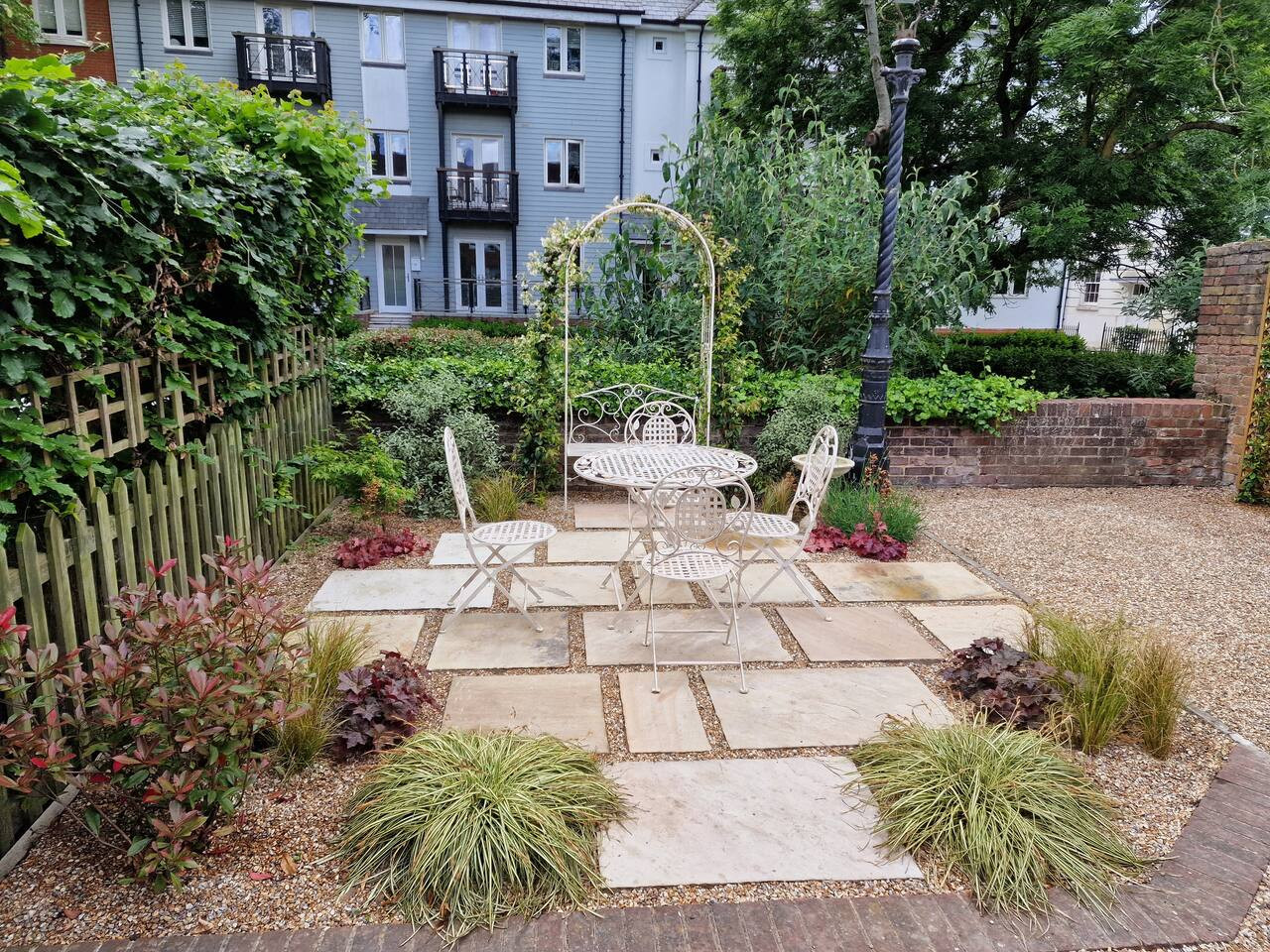 Canterbury | Riverside Cottage |Parking in 1 GreyFriars Cottages, Stour Street - Property image 6 - VivreStays