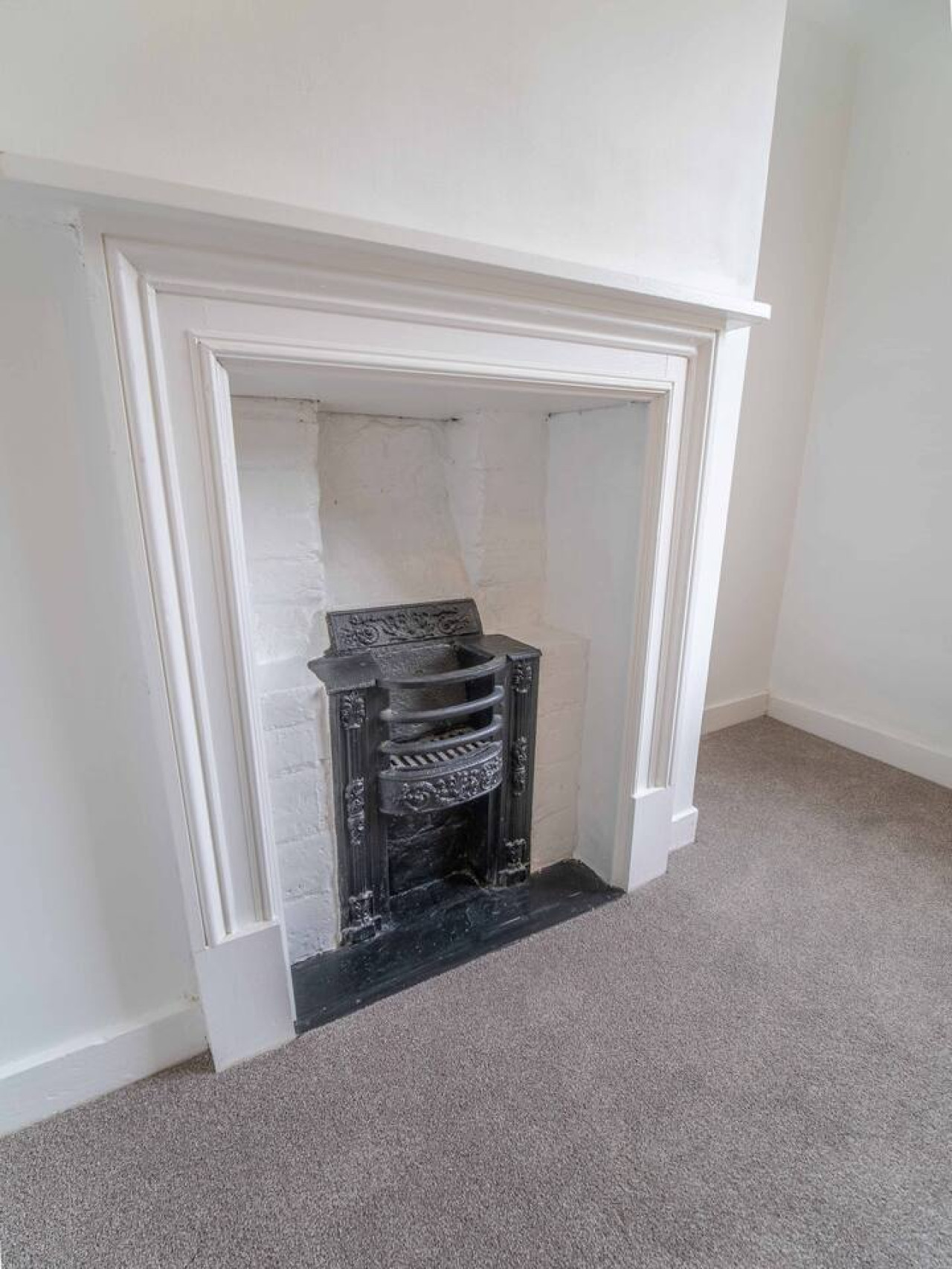 City Centre Cottage | Canterbury | Garden & Views in 41 King Street - Property image 11 - VivreStays