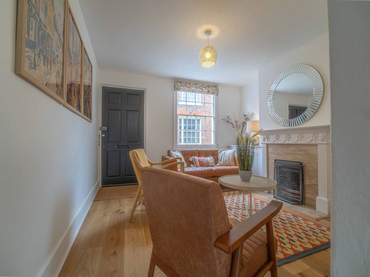 City Centre Cottage | Canterbury | Garden & Views in 41 King Street - Property image 26 - VivreStays