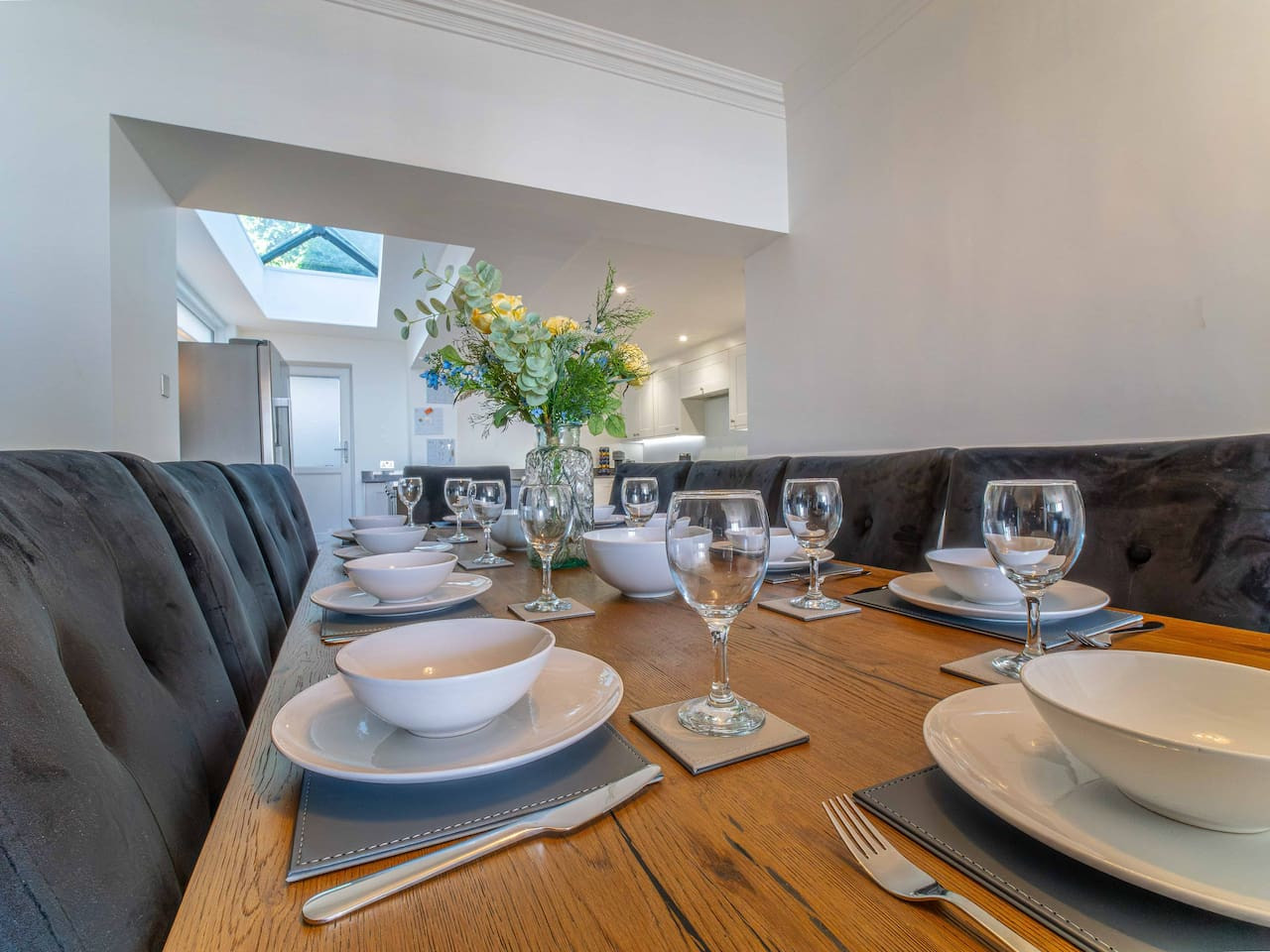 Luxury Seafront Villa for 12 with Ocean Views in 3 Gloster Terrace - Property image 21 - VivreStays