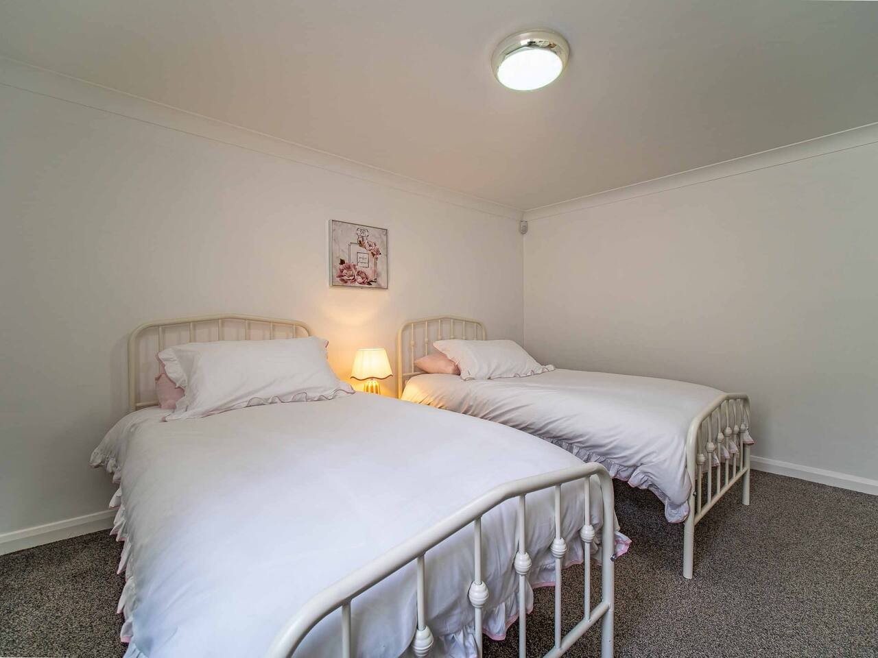 Tide & Seek — Garden Flat by the Sea in 18 Canada Road - Property image 29 - VivreStays